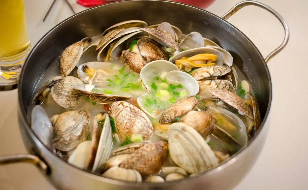 Zuppa di Vongole - zupa z małżami